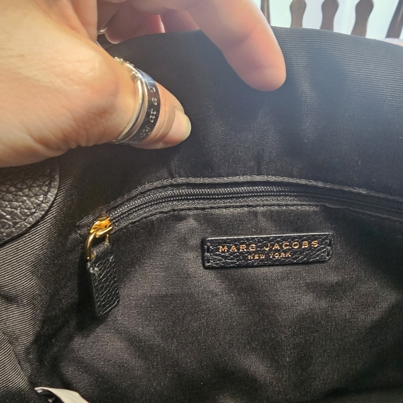 EUC Authentic Marc Jacobs Empire City Black Leather Crossbody - Picture 7 of 15